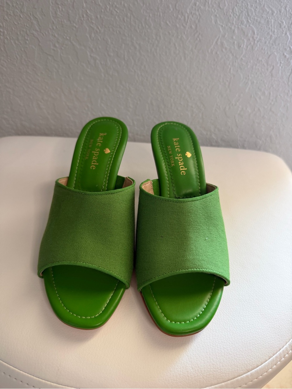 Only used once KATE SPADE Bright Kitten heels Green Mules